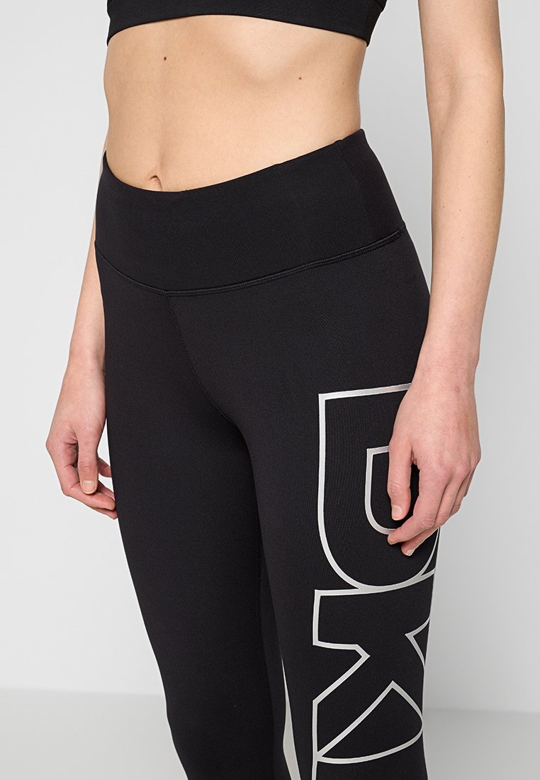 DKNY Sport