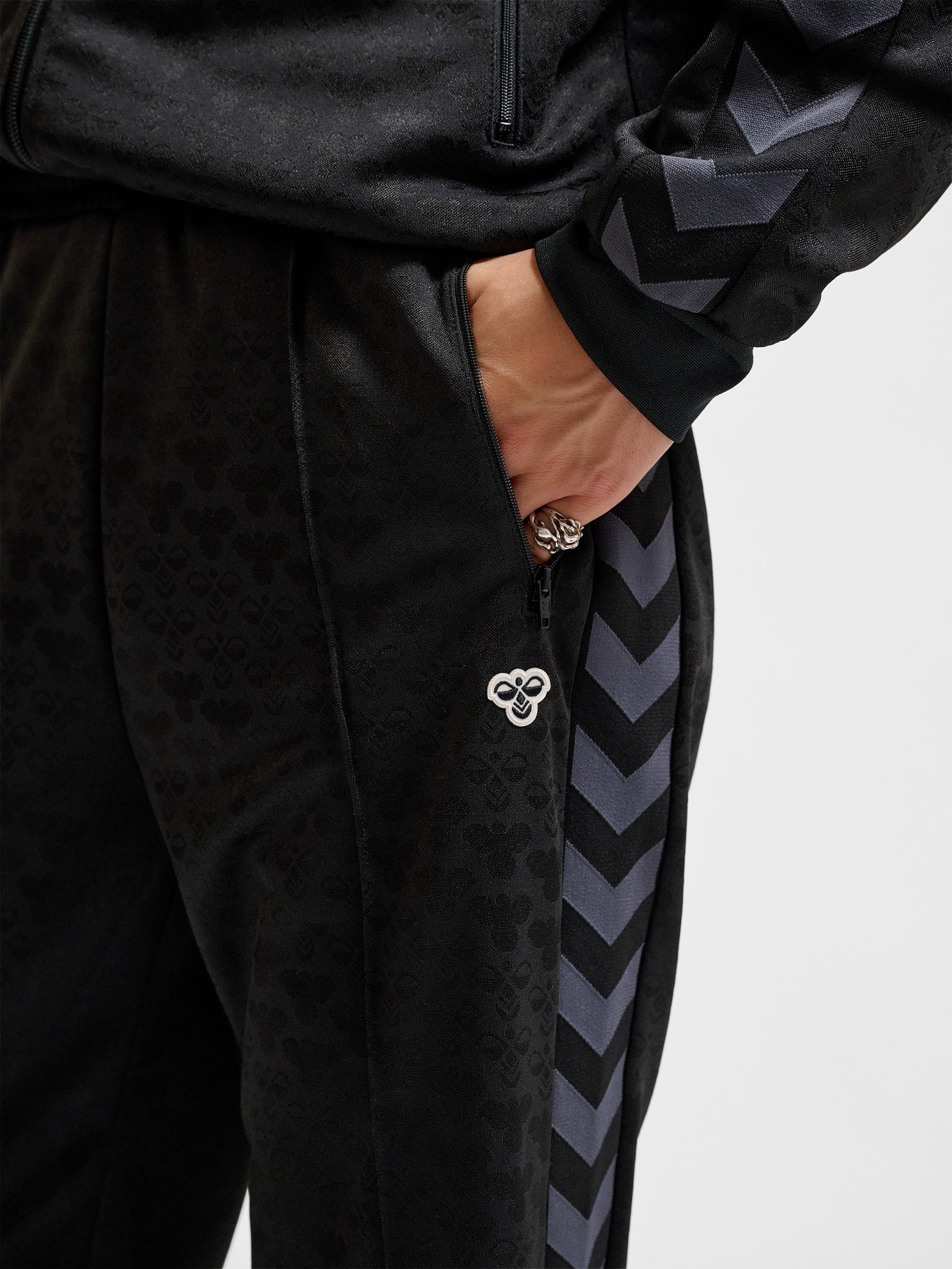Hummel ARCHIVE REGULAR PANTS