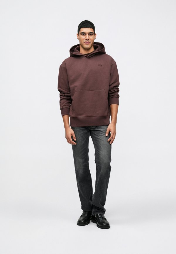 Diesel MACS HOOD MEGOVAL