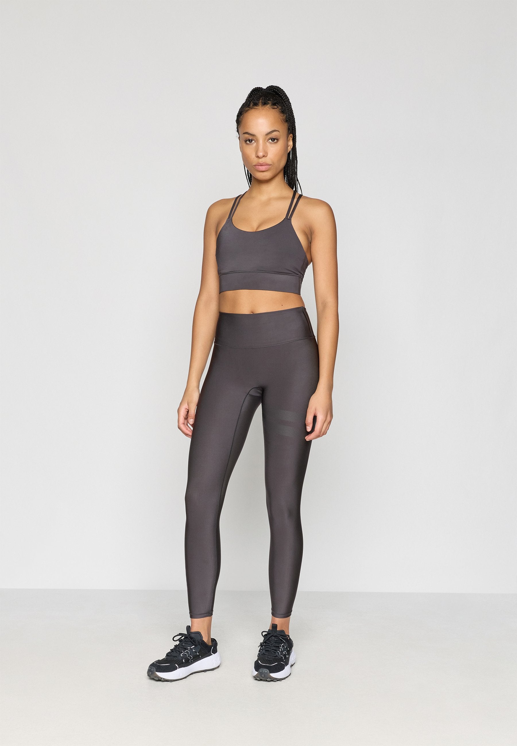 Stronger SIGNATURE GLOSS BRA