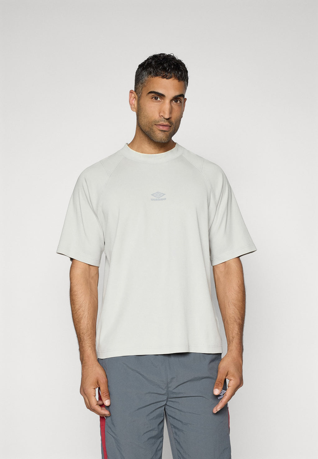 Umbro WASHED HIGH NECK BOXY TEE