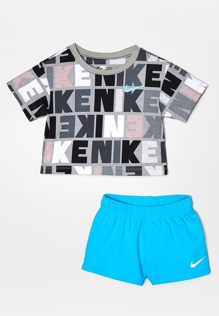 Nike Sportswear SET