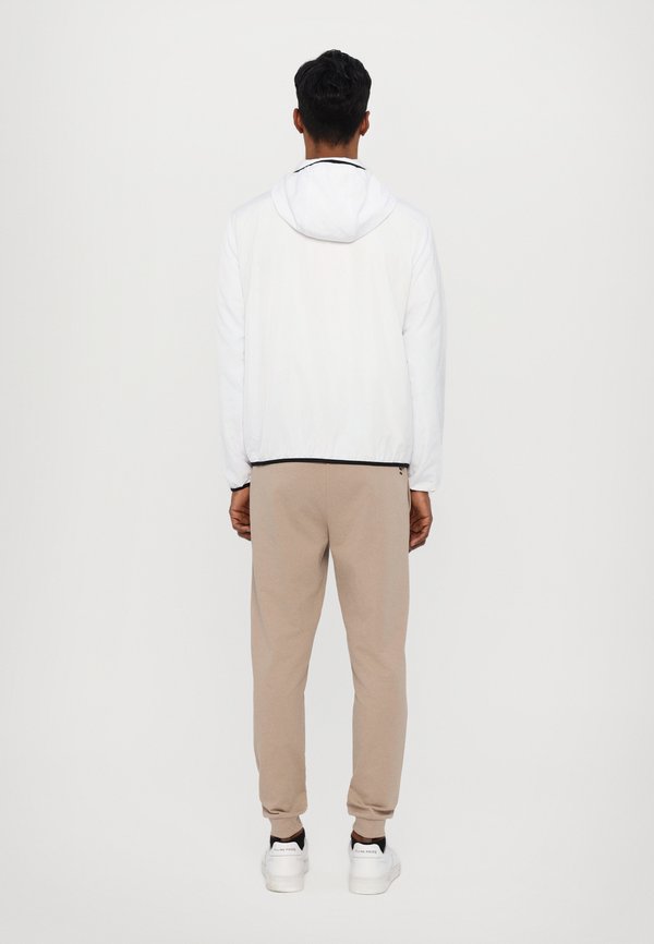 EA7 Emporio Armani TRAIN CORE UNISEX