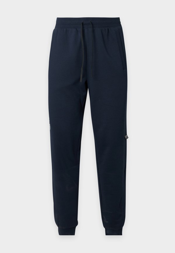 EA7 Emporio Armani