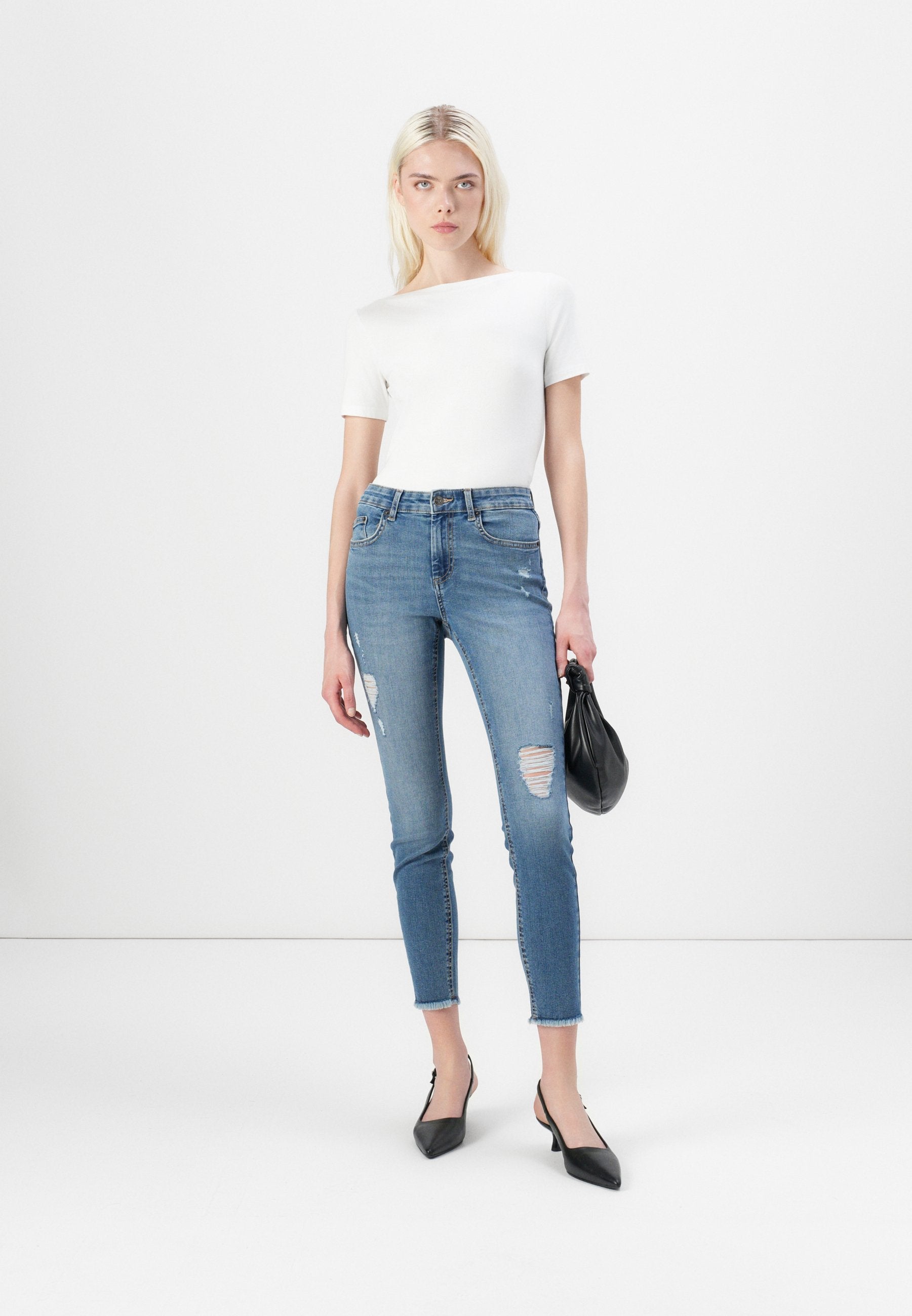 ONLBLUSH MID WAIST ANKLE Media 2