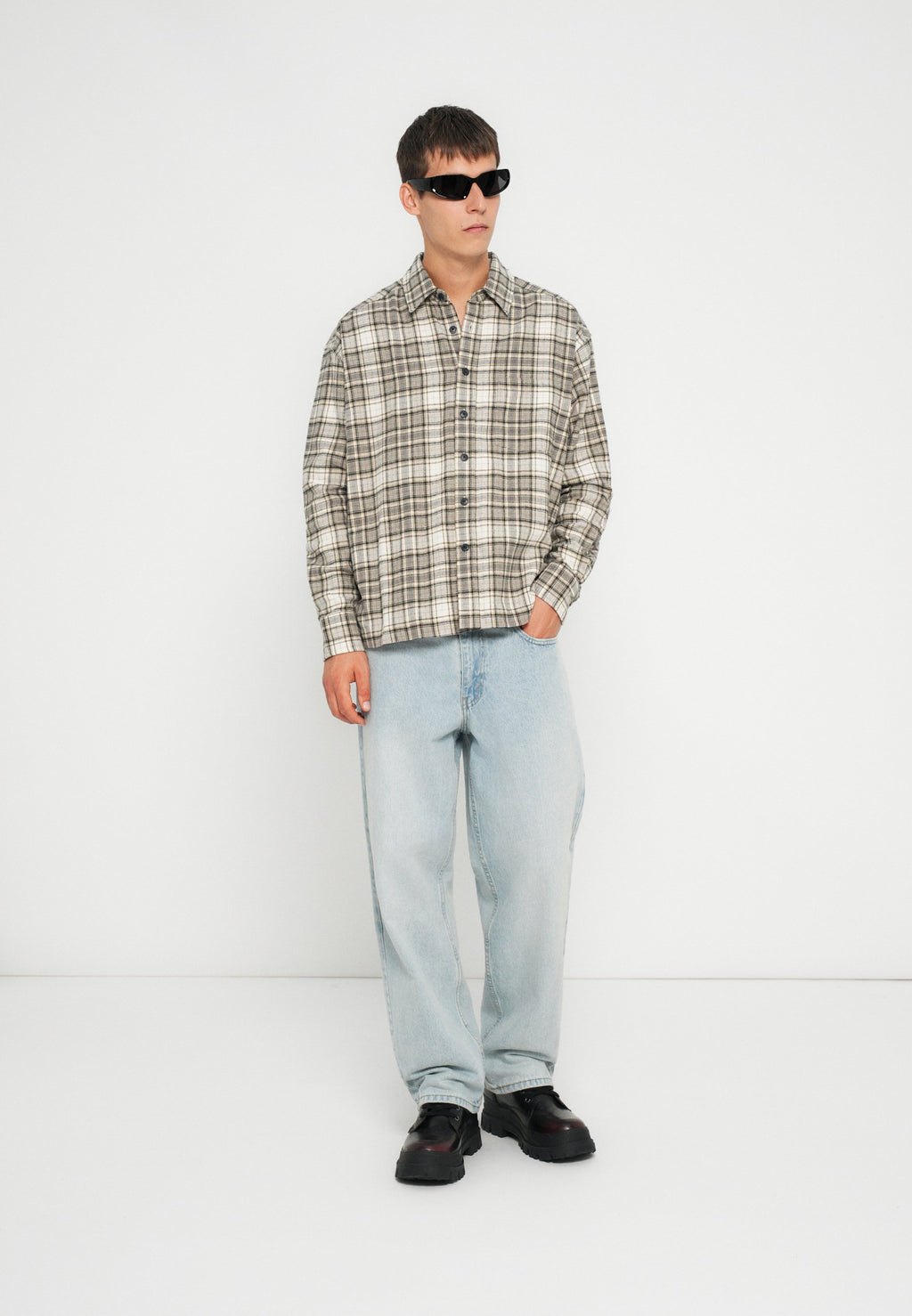 ONSELLIOT RELAXED CROPPED SHIRT Media 2