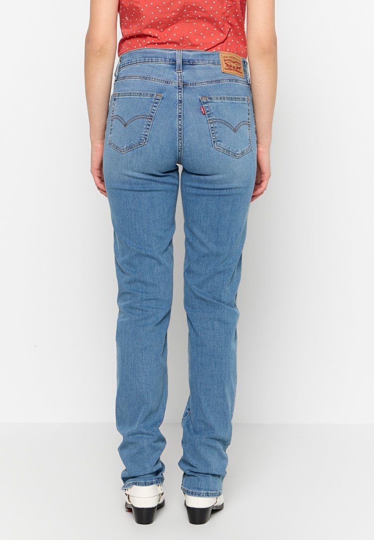 Levi's® 724 HIGH RISE STRAIGHT