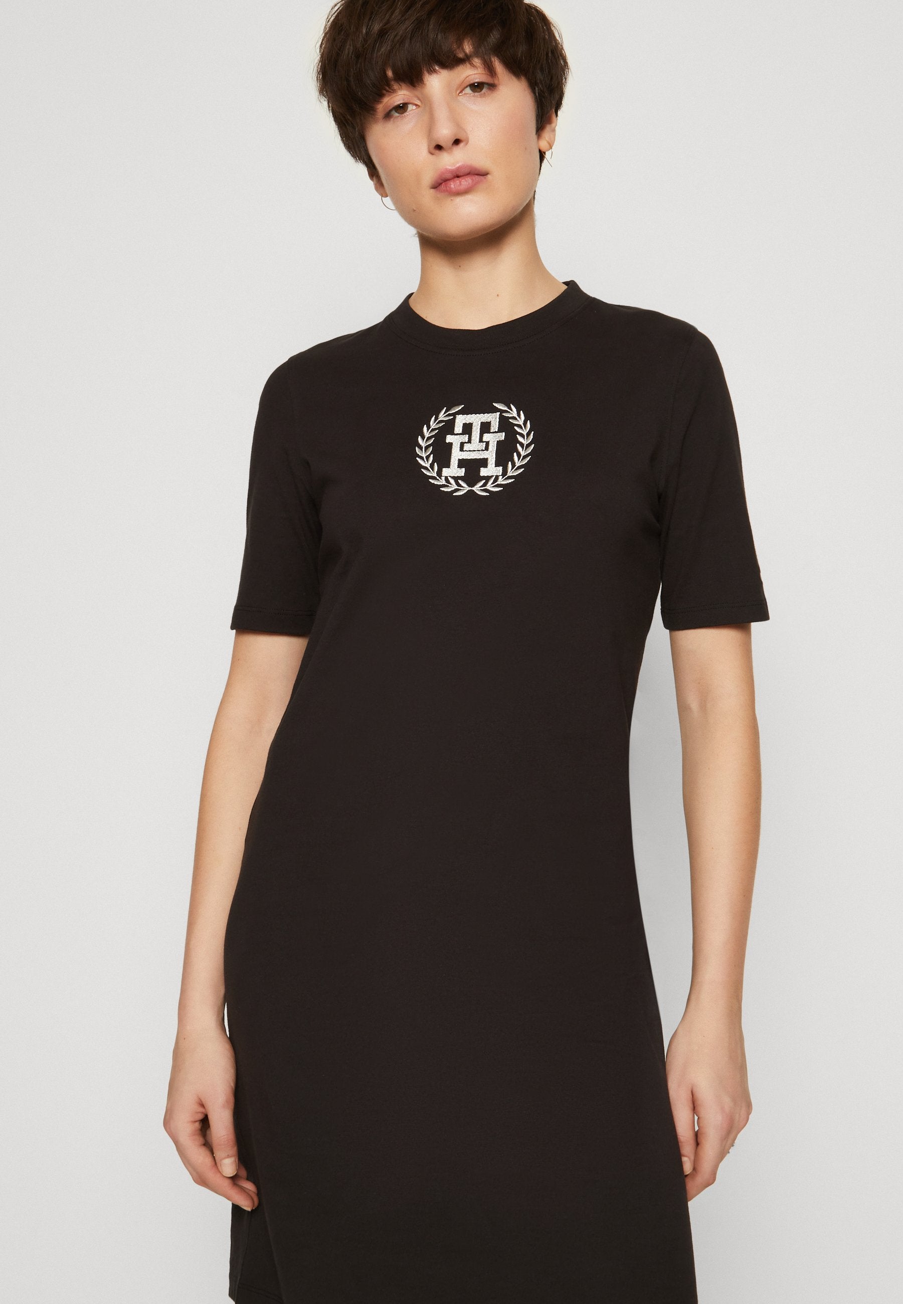 LAUREL TEE DRESS Media 5