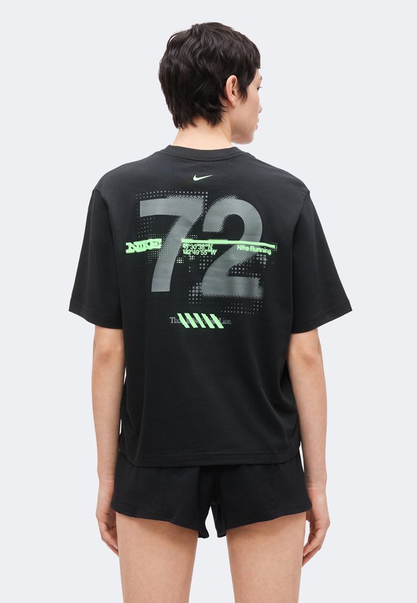 Nike Performance SWIFT TEE - Sports T-shirt - black/illusion green