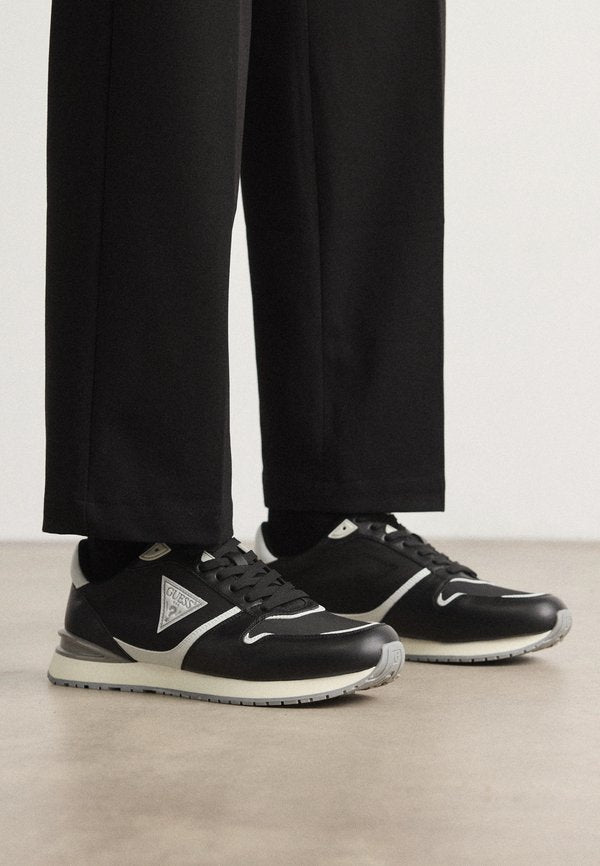 Guess ISLAND - Trainers - black/grey