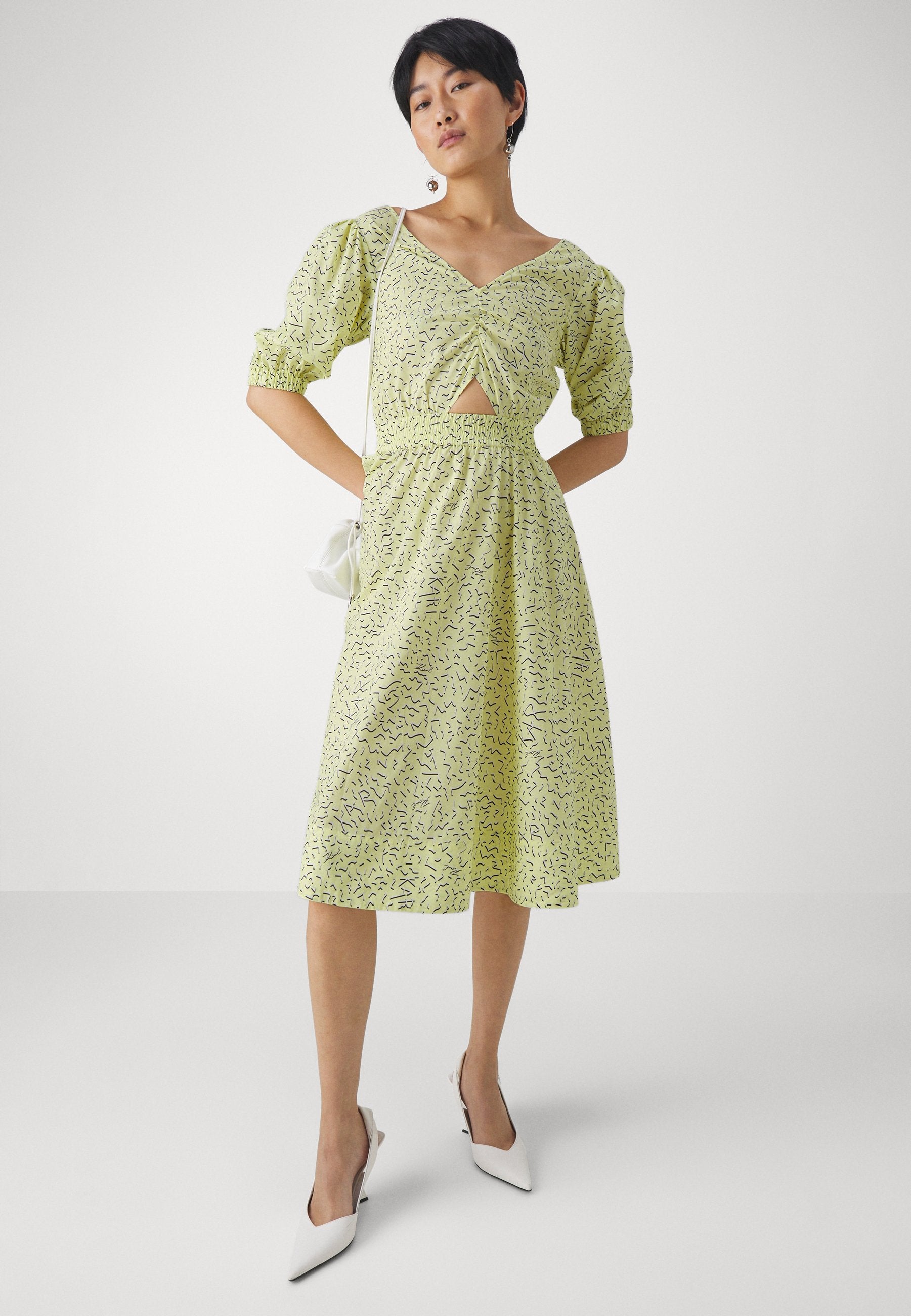PRINTED DRESS Media 5