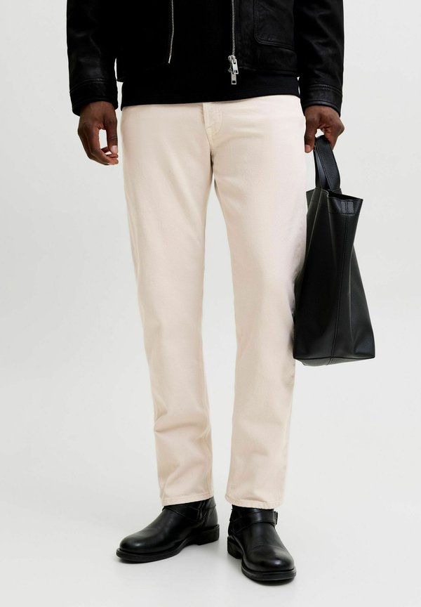Jack & Jones RELAXED FIT JEANS JJICHRIS JJORIGINAL HA 982 RELAXED FIT JEANS - Straight leg jeans - ecru