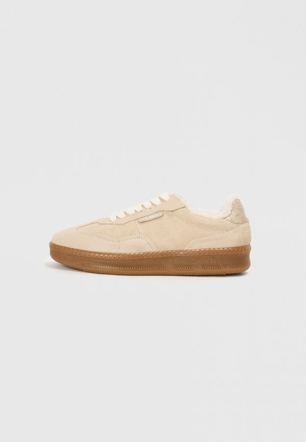 Steve Madden EUPHORIA