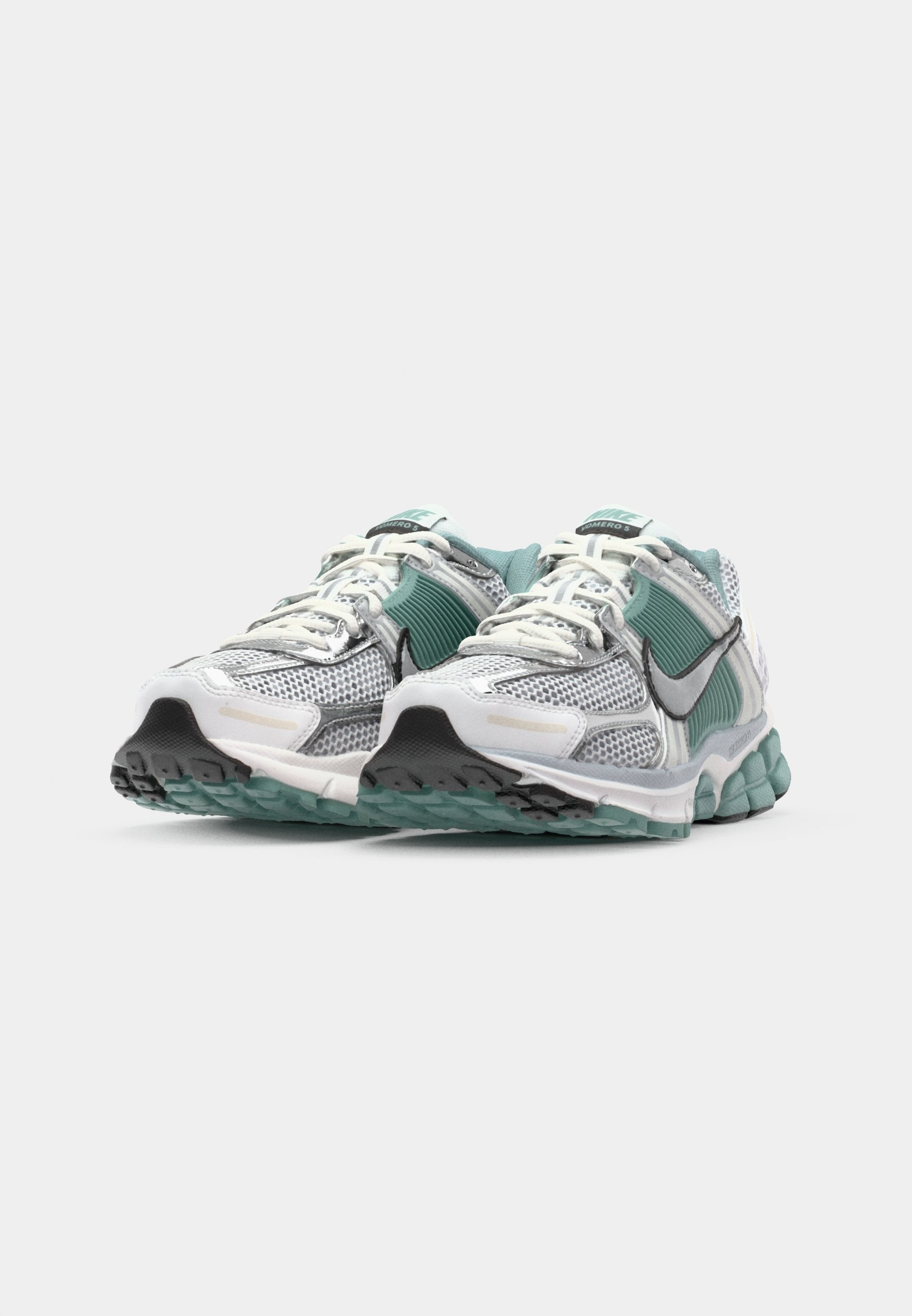 Nike Sportswear ZOOM VOMERO 5 NEWS