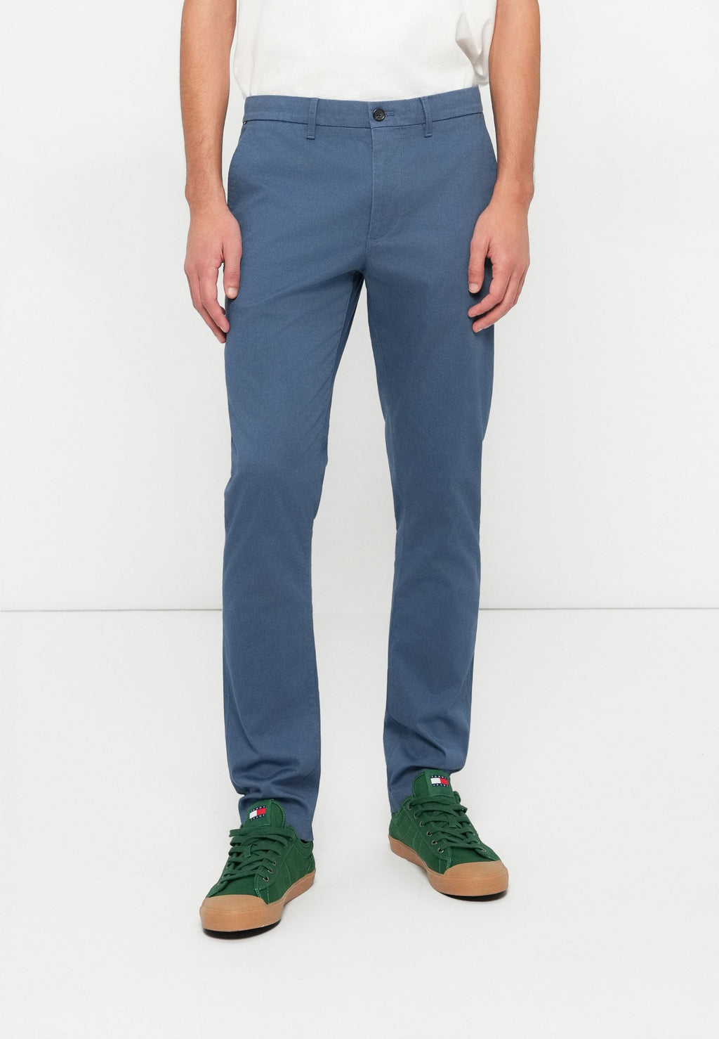 BLEECKER TEXTURED PRINT SLIM TROUSERS Media 3