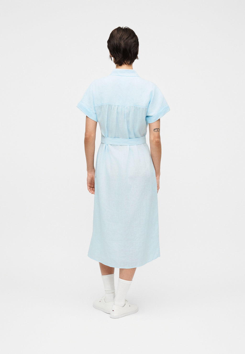 BELTED RELAXED PURE LINEN MIDI SHIRT DRESS Media 4