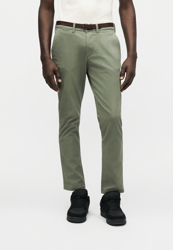 Jack & Jones JPSTMARCO ADAM BELTED - Chinos - deep lichen green