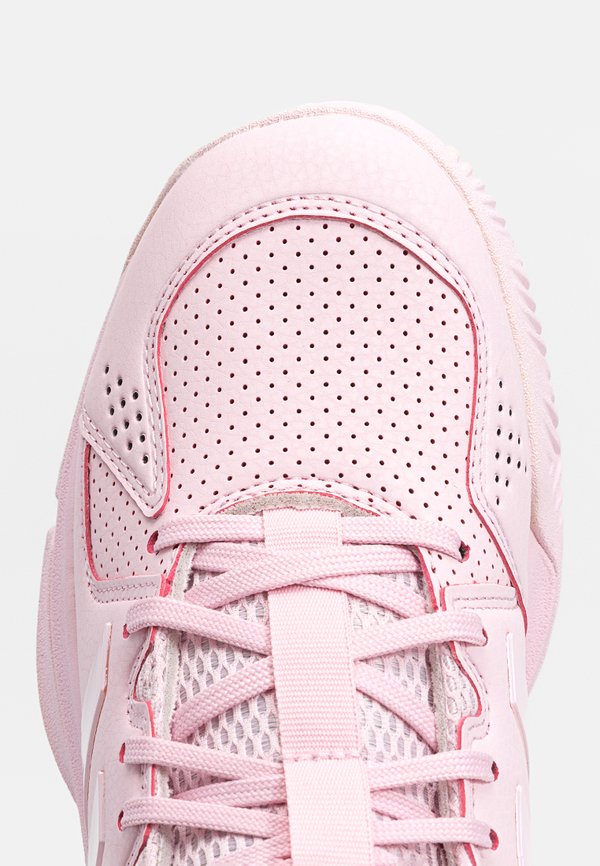 adidas Performance COURT FLIGHT