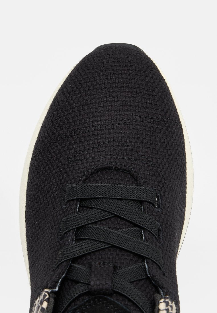 TOMS TRVL LITE CABRILLO