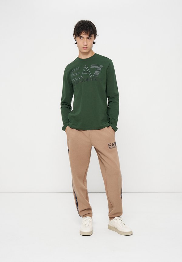 EA7 Emporio Armani