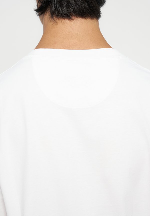 Calvin Klein Jeans