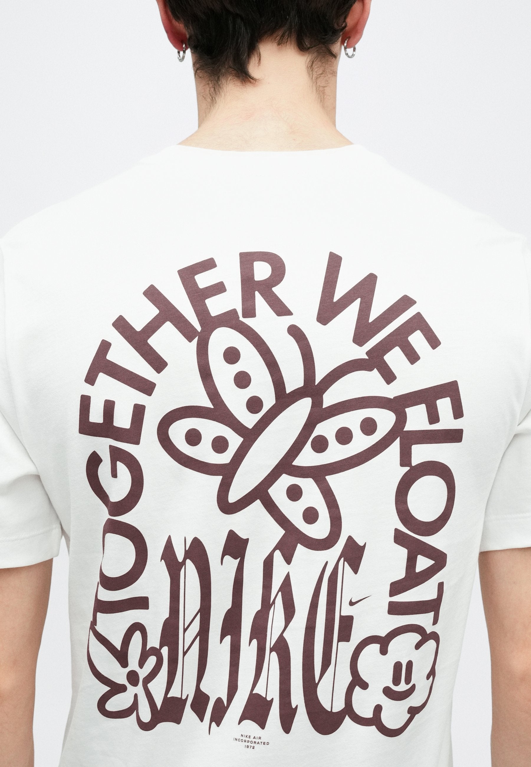 Nike Sportswear TEE WE FLOAT