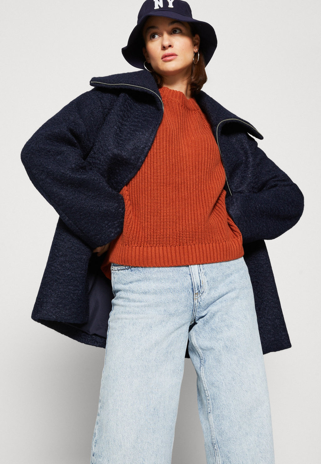 ONLASTA ZIP COAT Media 5