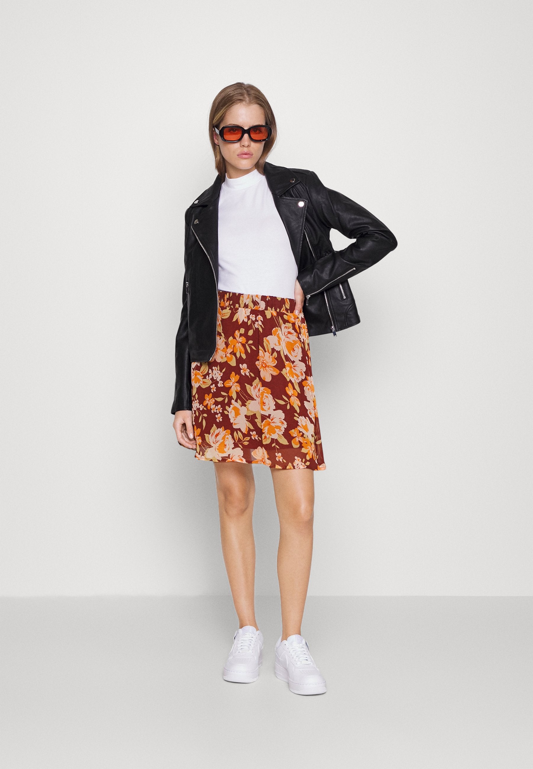 VILA Petite VIVINCE SHORT SKIRT