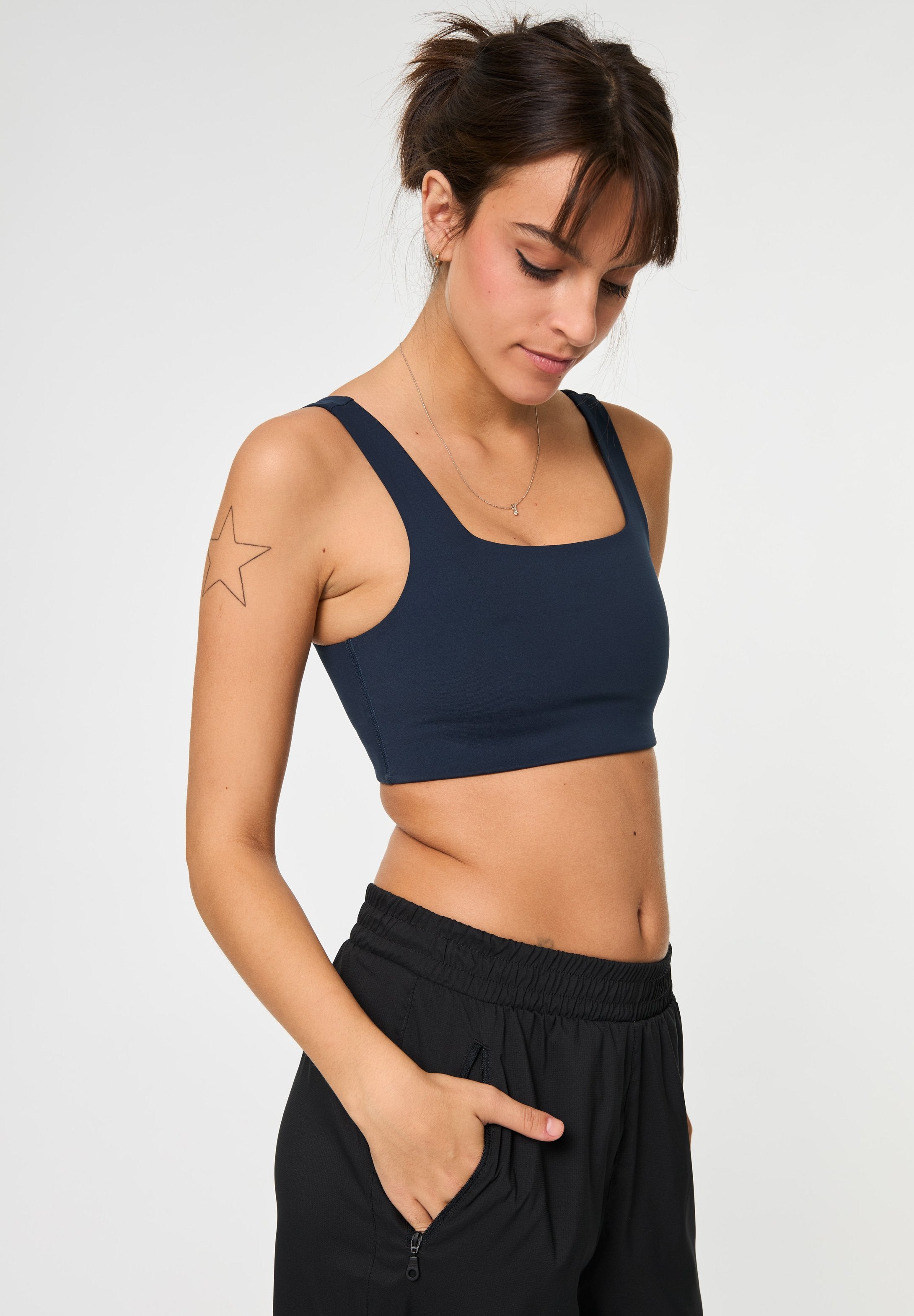 Girlfriend Collective TOMMY SQUARE NECK