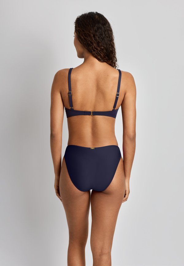 Lauren Ralph Lauren RUFFLE