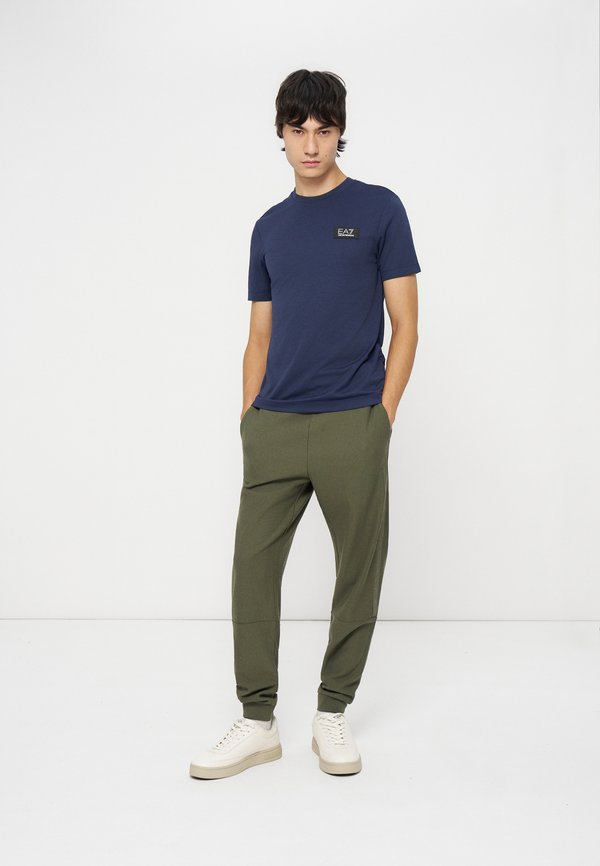 EA7 Emporio Armani