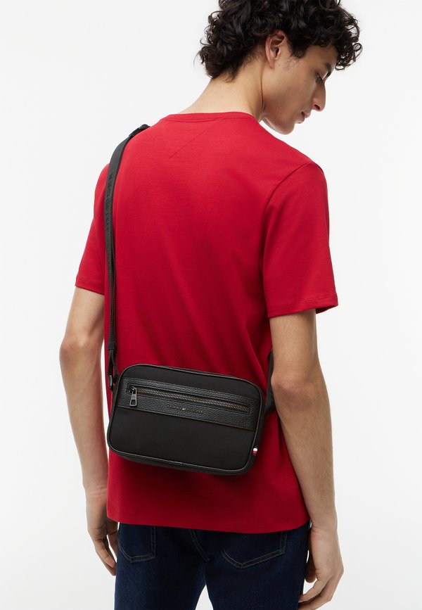 Tommy Hilfiger REPORTER - Cross body bag - black
