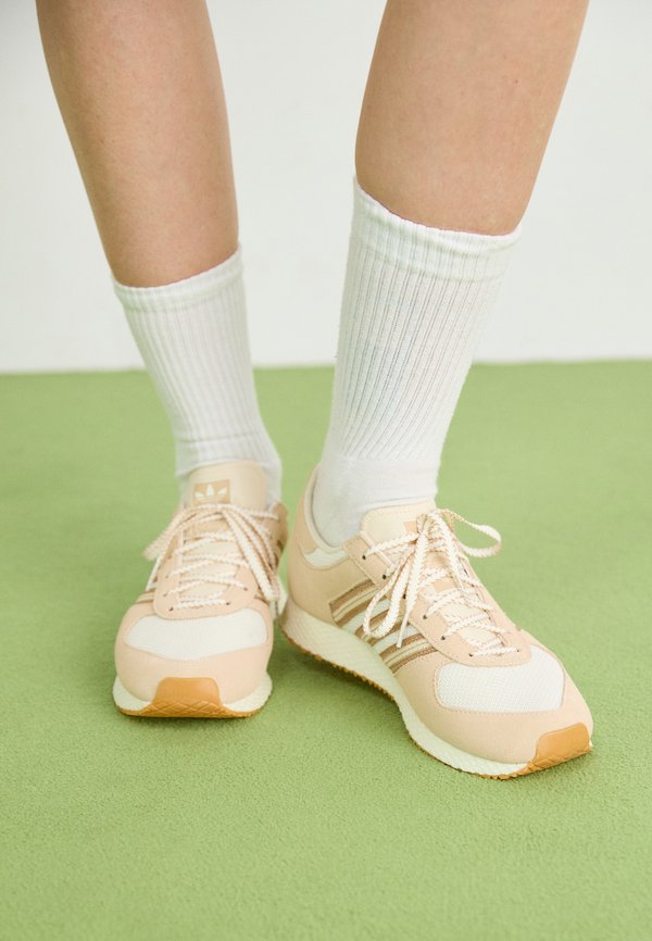 adidas Originals ATLANTA  - Trainers - white/off white/magic beige