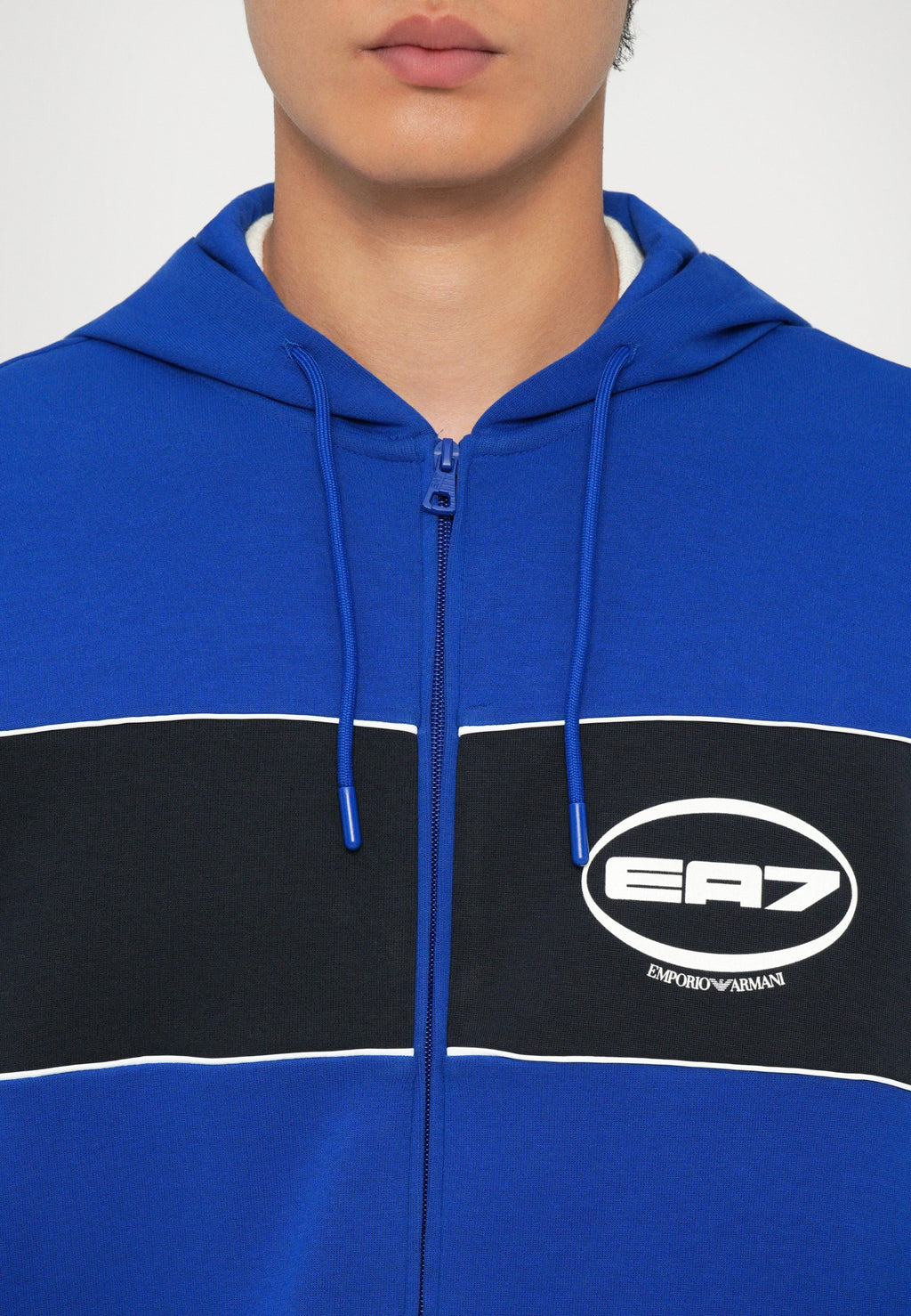 TRAIN LOGO SERIES PIPING HOODIE Media 7