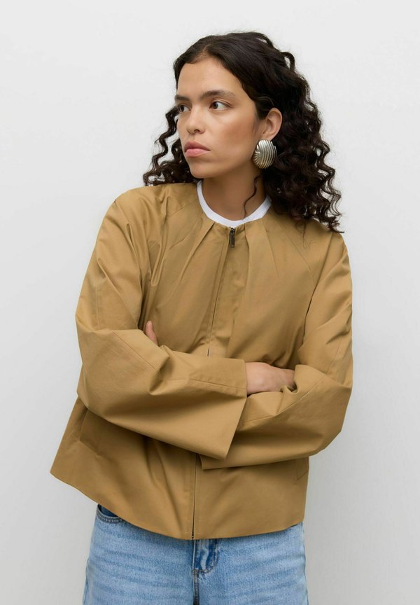 Vero Moda Bomber AWVERA - Summer jacket - kelp