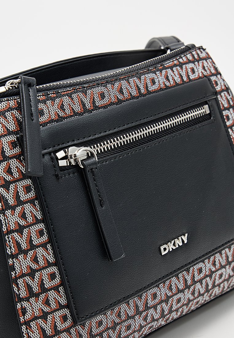 DKNY RADLEY