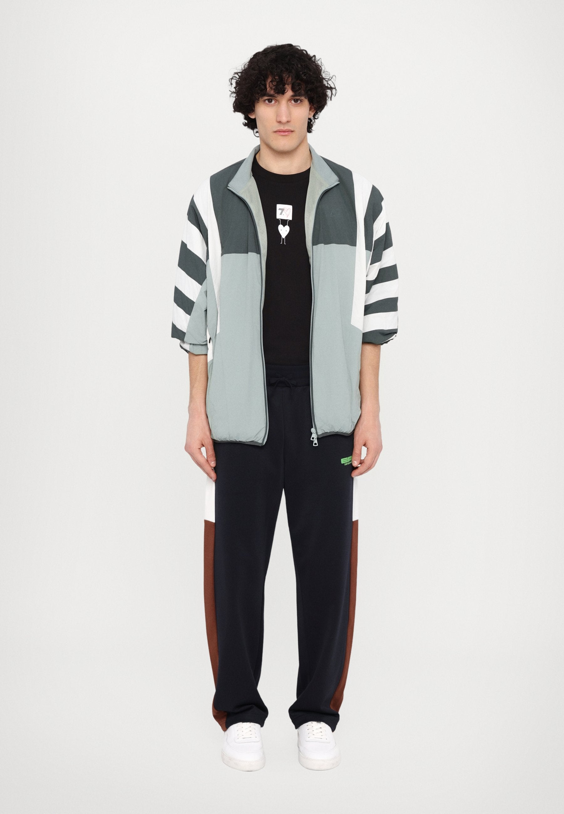 JACKET Media 2