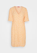 Esprit Freizeitkleid Media 1