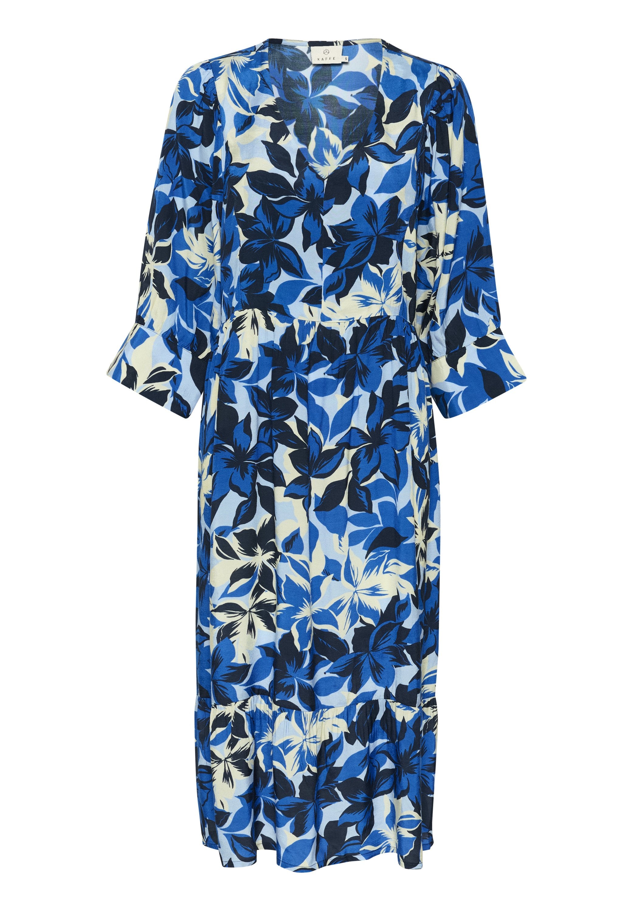 Blumenkleid in Midi-Länge mit Dreiviertelärmeln, in Blau-, Schwarz- und Weißtönen, aus leichtem Stoff mit einem gestuften Saum.