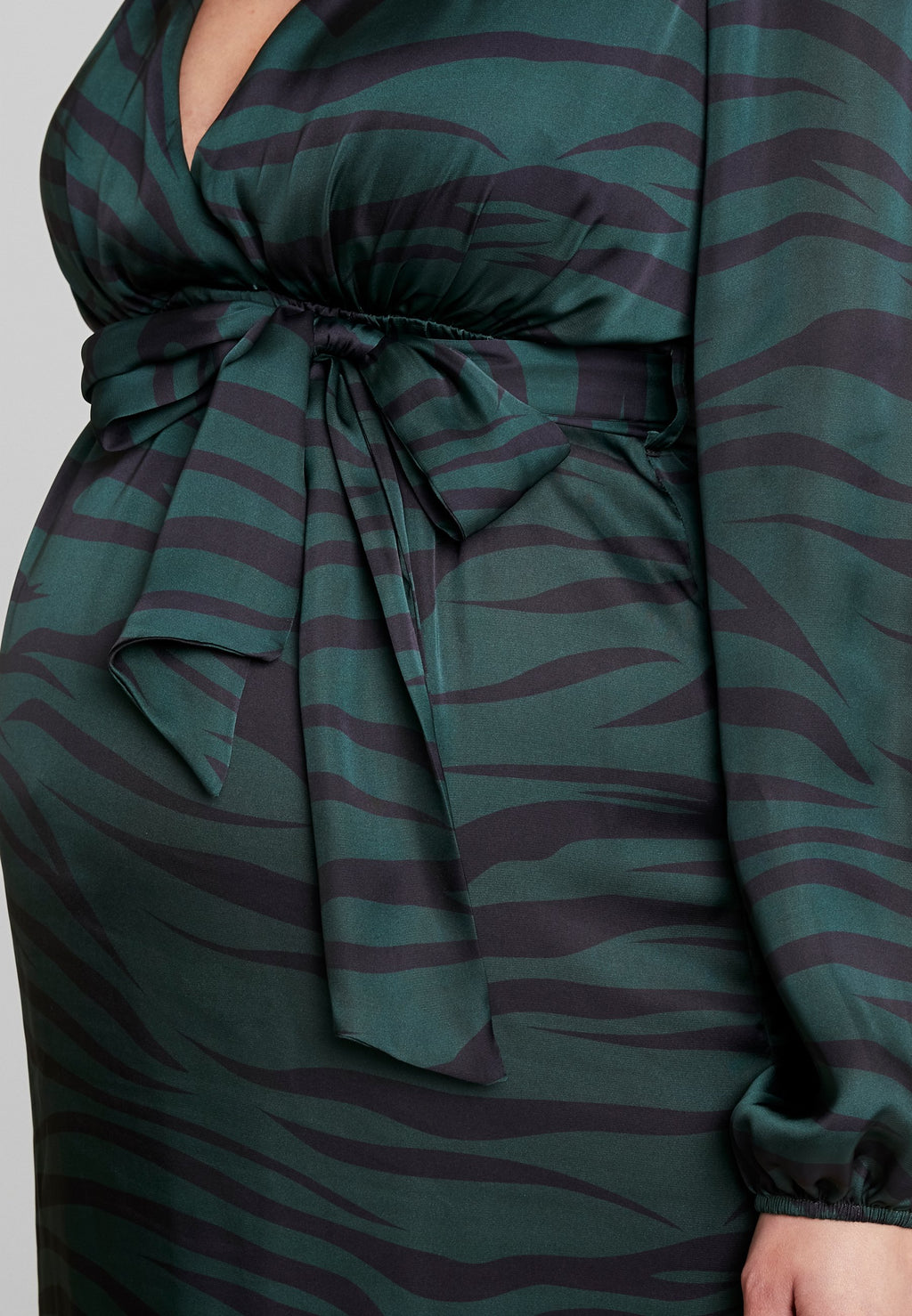 True Violet Maternity WRAP LONG SLEEVES