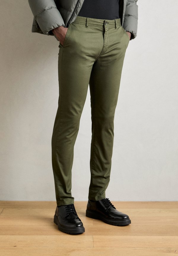 Scotch & Soda ESSENTIALS STUART