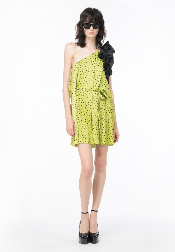 Pinko DIFFUSIONE