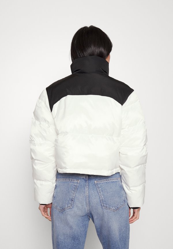Calvin Klein Jeans BLOCKED CROPPED PUFFER