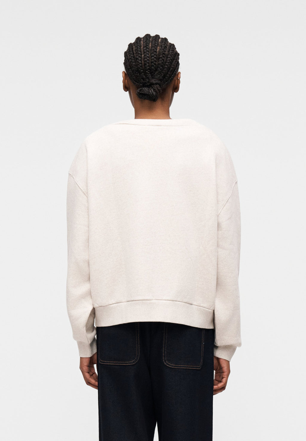 LOGO RELAXED BOAT NECK SWEATSHIRT Media 4