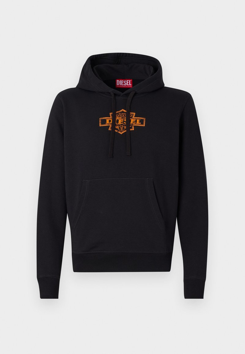 Schwarzer Hoodie mit einer vorderen Kängurutasche, Kapuze mit Kordelzug und einem orangefarbenen Grafiklogo auf der Brust. Weiches Mischmaterial aus Baumwolle.