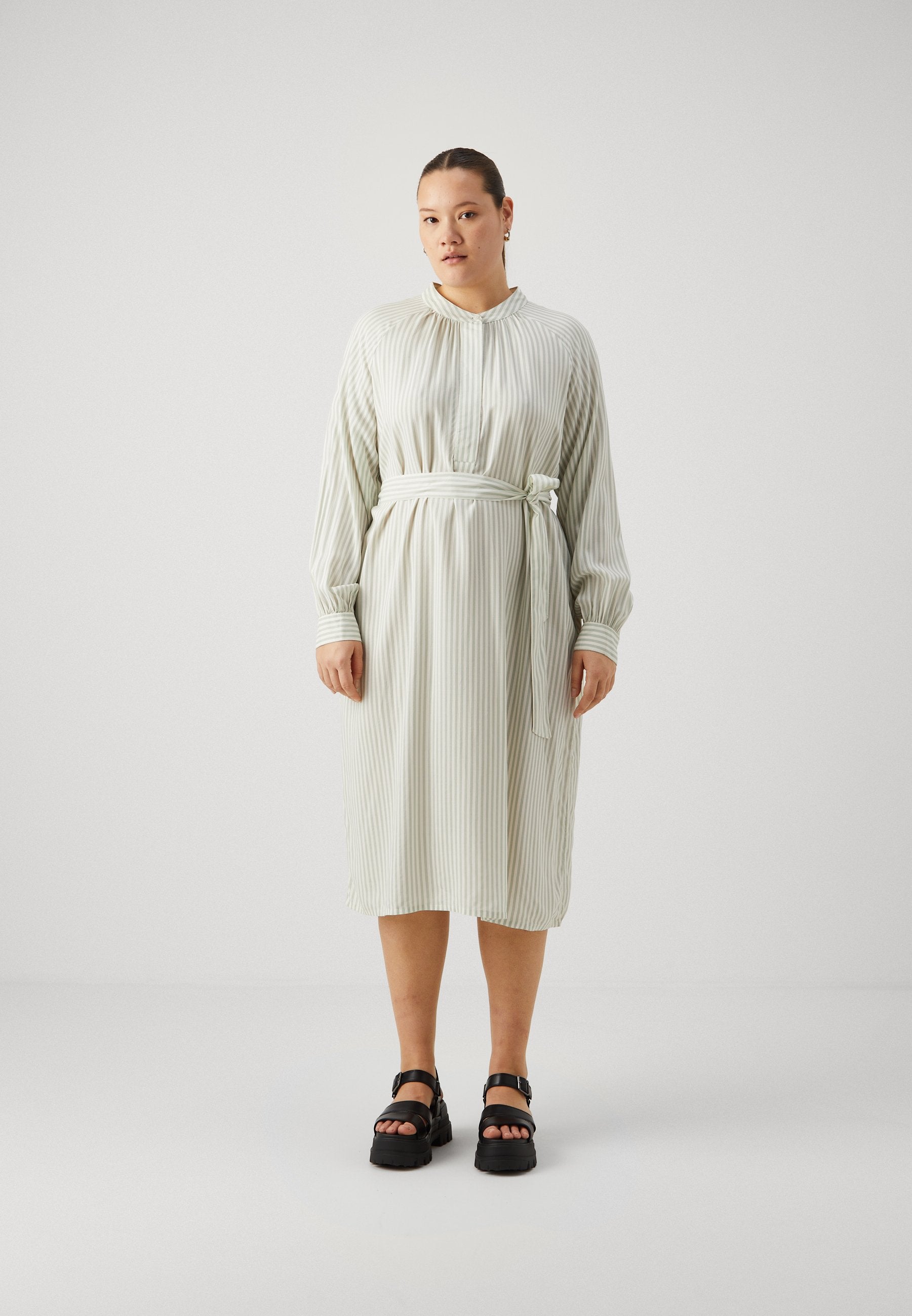 CARLONNIE LIFE STRIPE DRESS Media 3