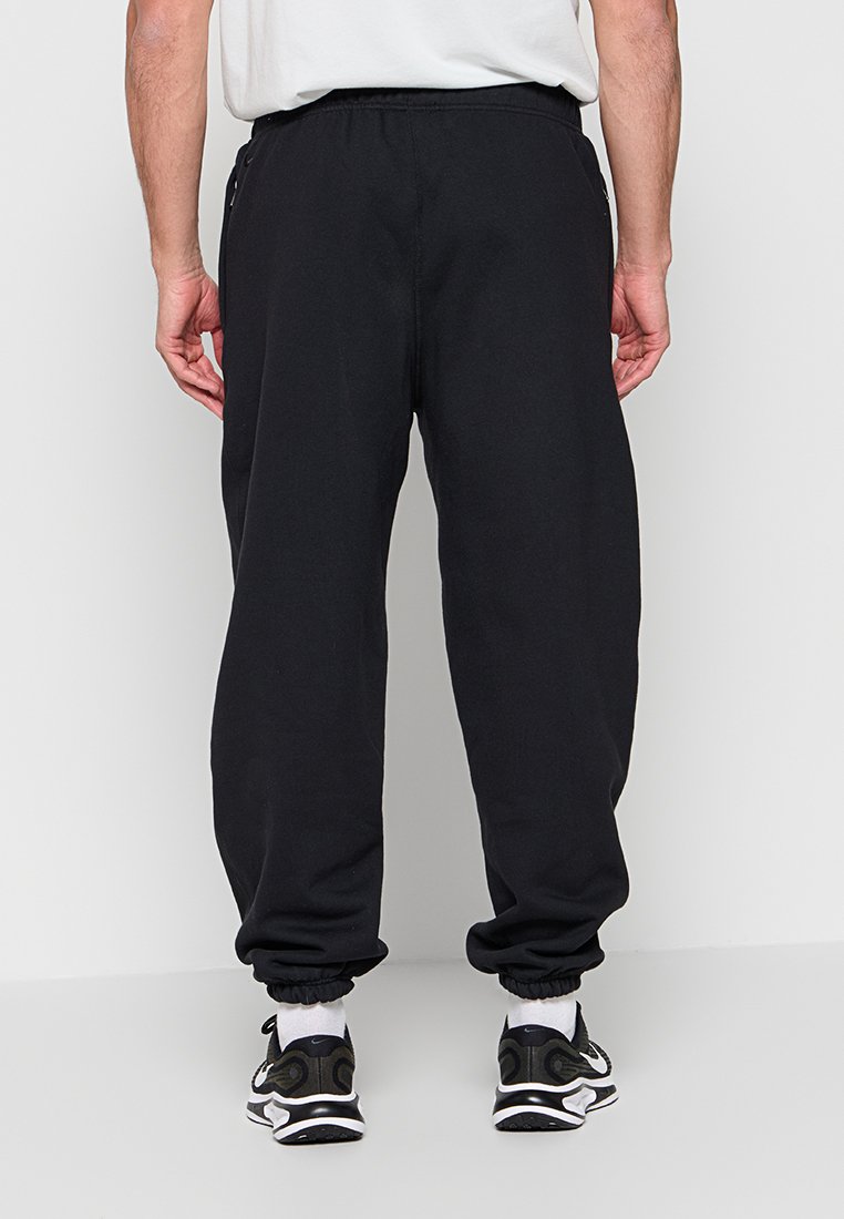Nike Performance