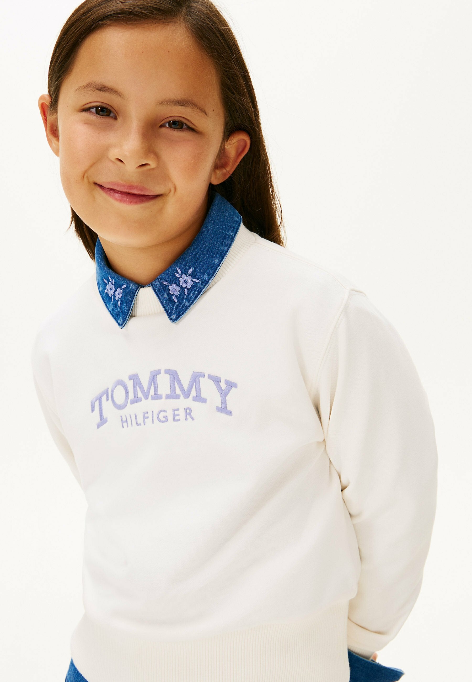 EMBROIDERY CREW NECK  Media 5