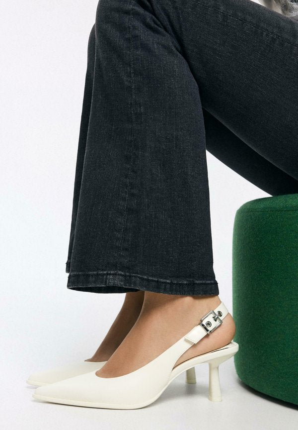 Bershka SLINGBACK - Classic heels - white