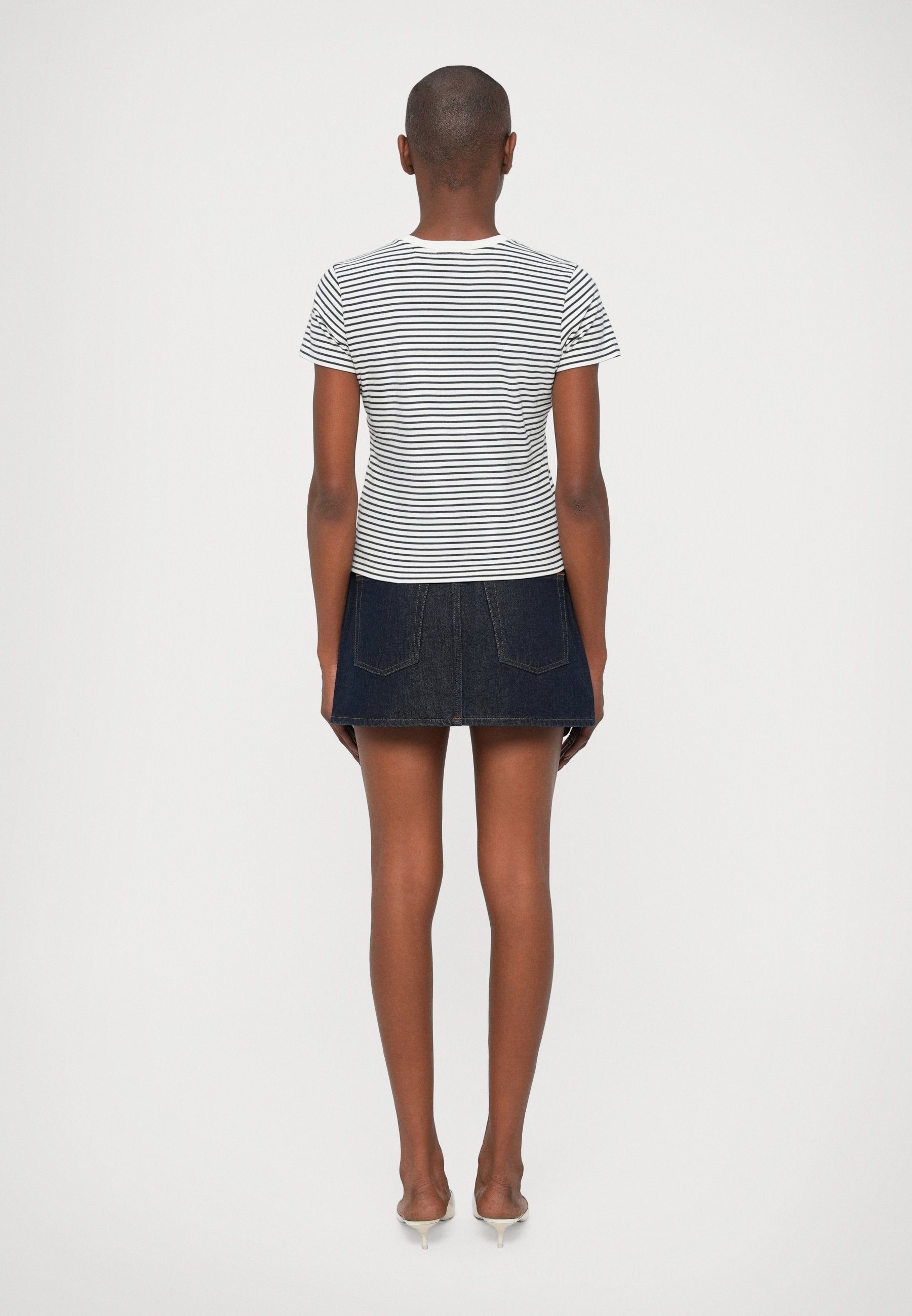 FRAME THE BABY TEE